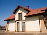Is it better to reconstruct old house or to build a new one?